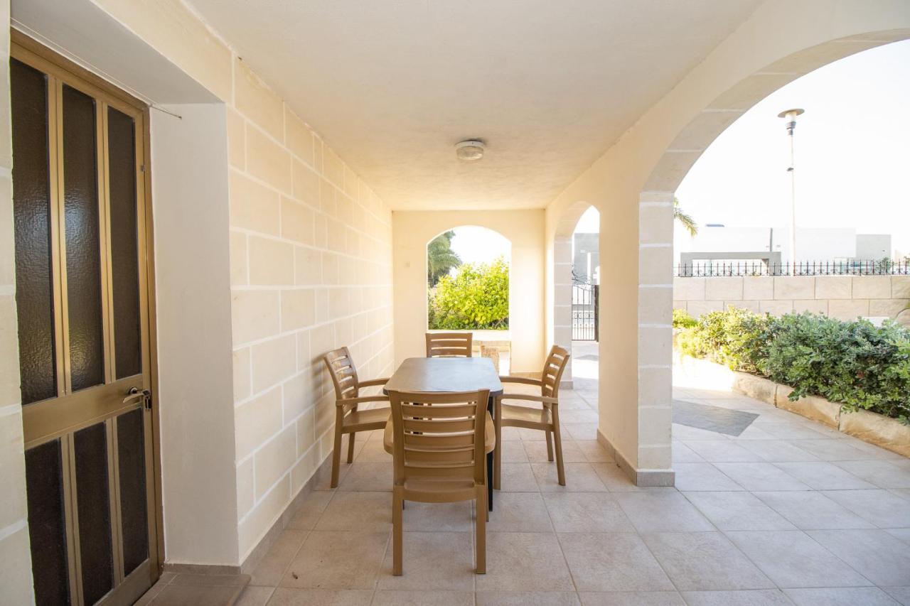 Tranquil Villa Apartments Units Mellieħa Exterior foto