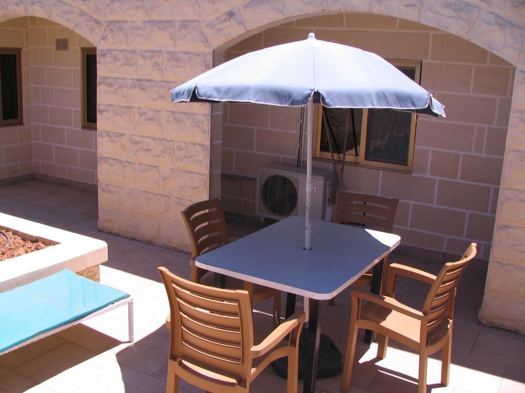 Tranquil Villa Apartments Units Mellieħa Exterior foto